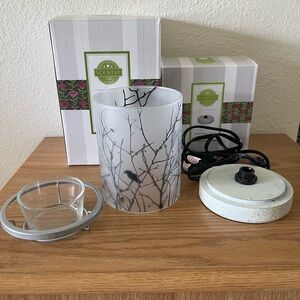 Scentsy Starlings Warmer with Black Branch Design (2016)